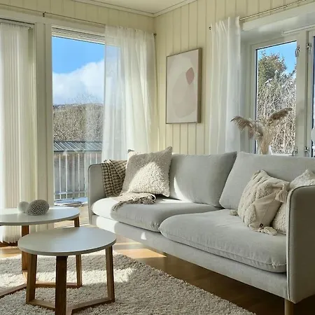 A Pearl In Lofoten ليكنيز