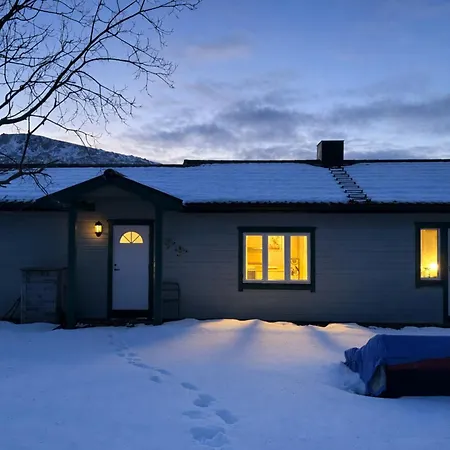 A Pearl In Lofoten بيت للعطل ليكنيز