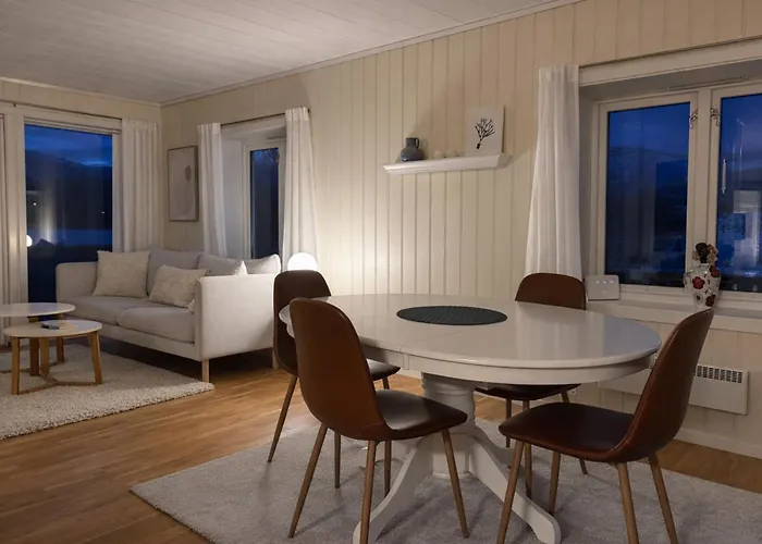 Semesterbostad A Pearl In Lofoten Leknes